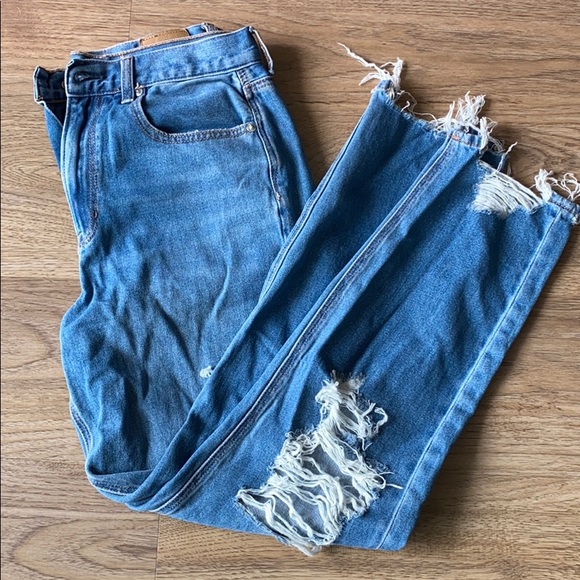 American Eagle Outfitters Denim - American Eagle Distressed High-rise Mom Jeans